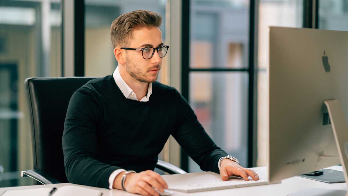 Niko Kronenbitter verhilft Unternehmen zum digitalen Wandel.