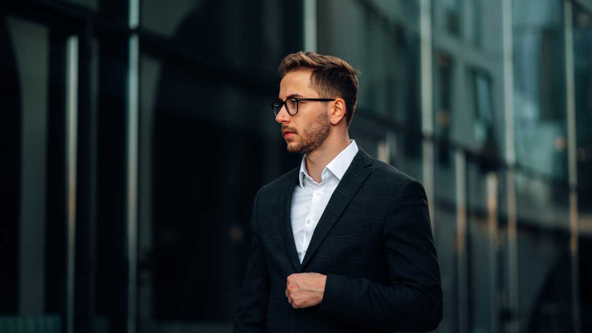 Niko Kronenbitter bietet ein CRM-System und personalisierte sowie individuelle E-Mail-Kampagnen.