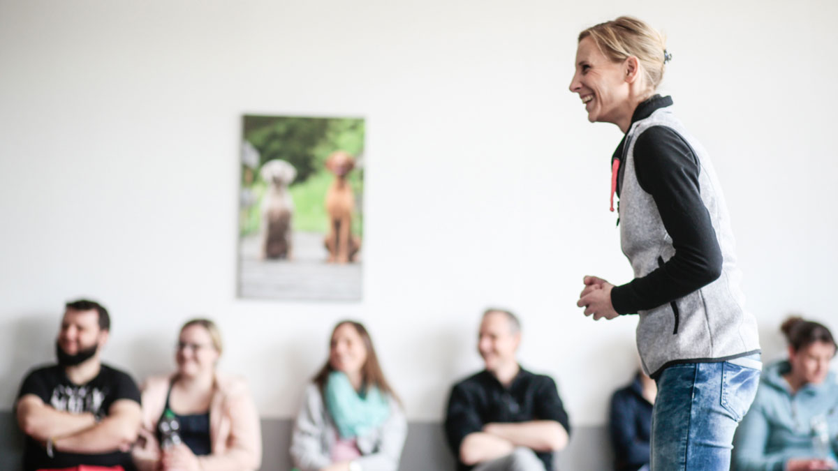 Julia Hammerschmidt von "Erfolgsprojekt Tierschule"